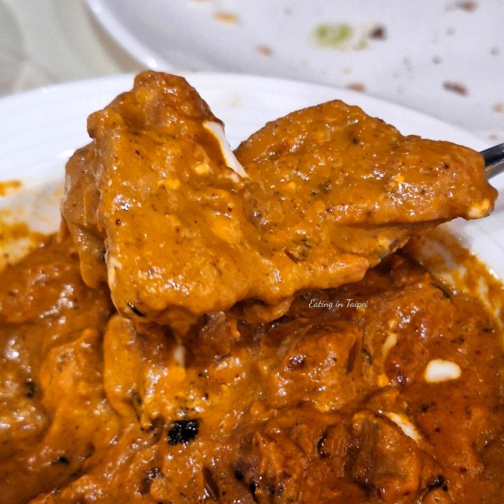 Burans Indian Kitchen Yonghe Chicken Tikka Masala 2