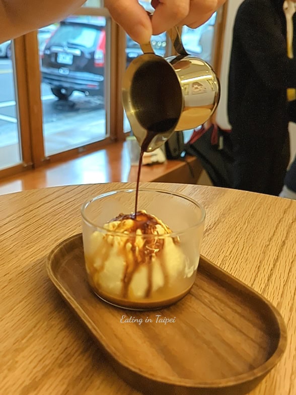 Doulble V ice cream affogato 2