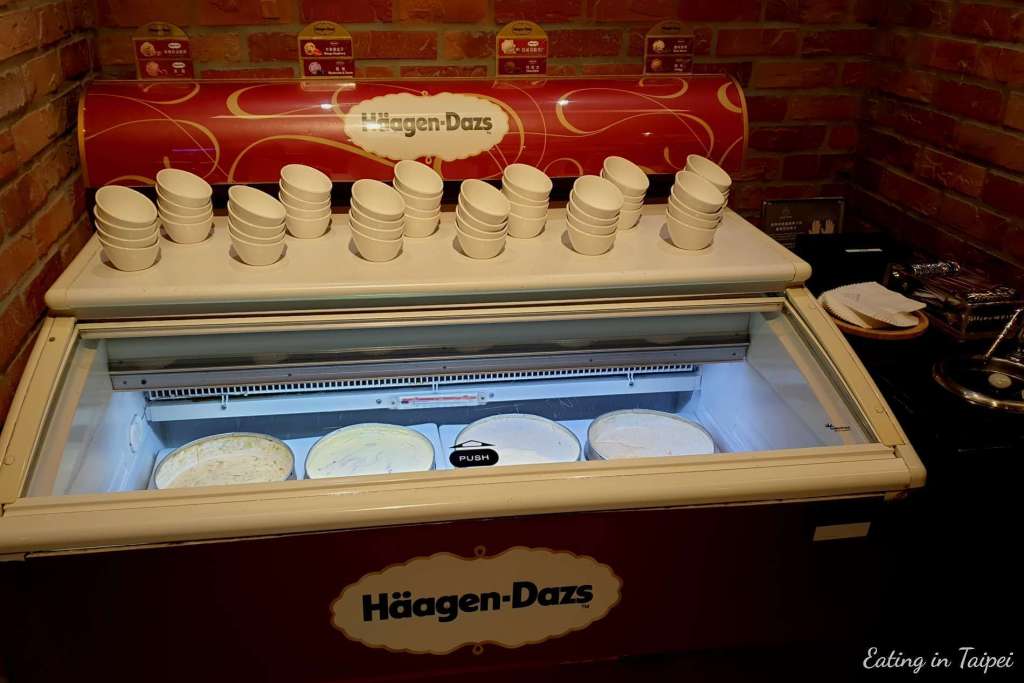 Robin s grill teppanyaki tainan ice cream